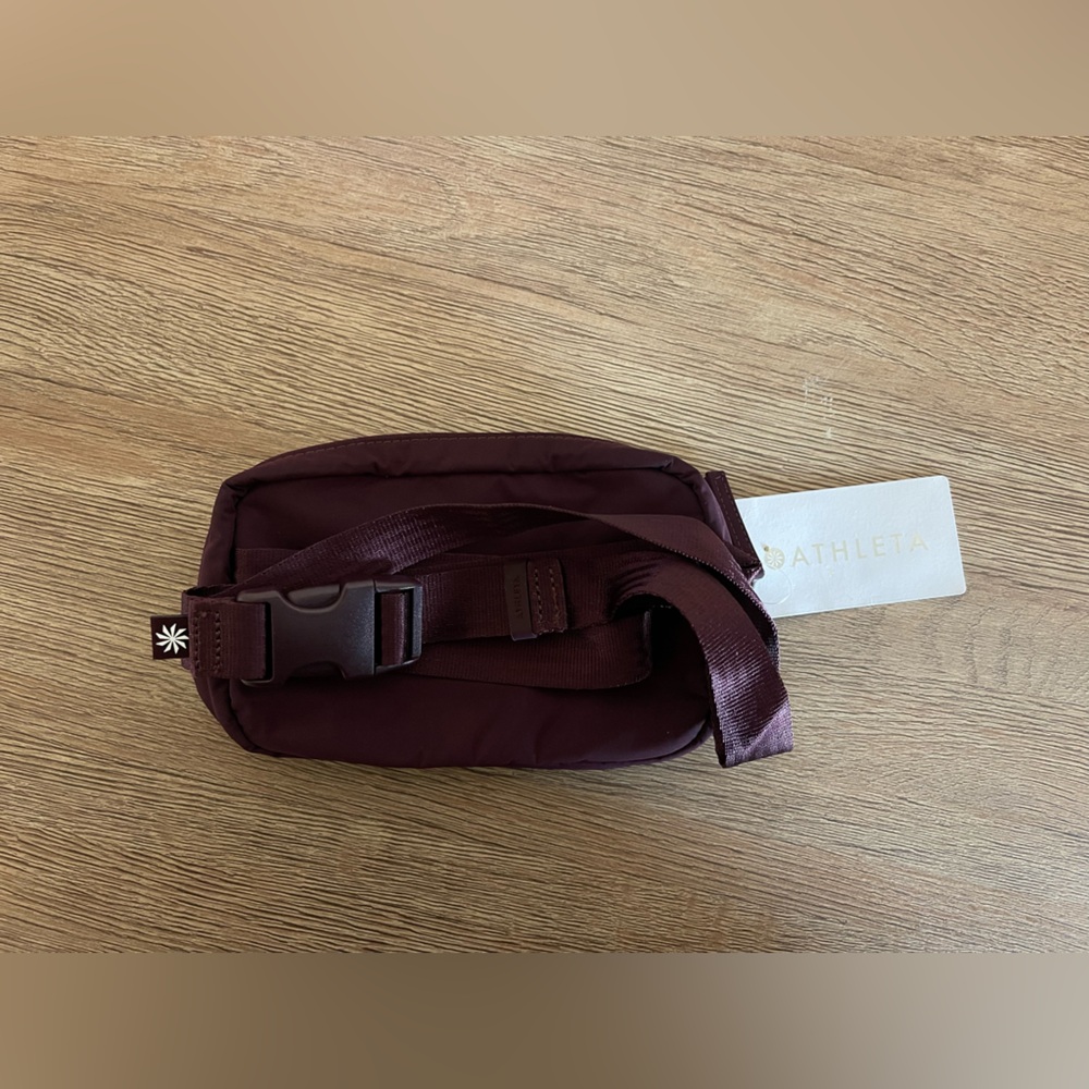 Athleta Plum All About Crossbody Belt Bag - Picture 3 of 3